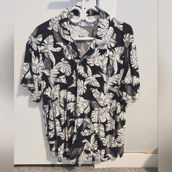 Mens button up shirt - Picture 1 of 1